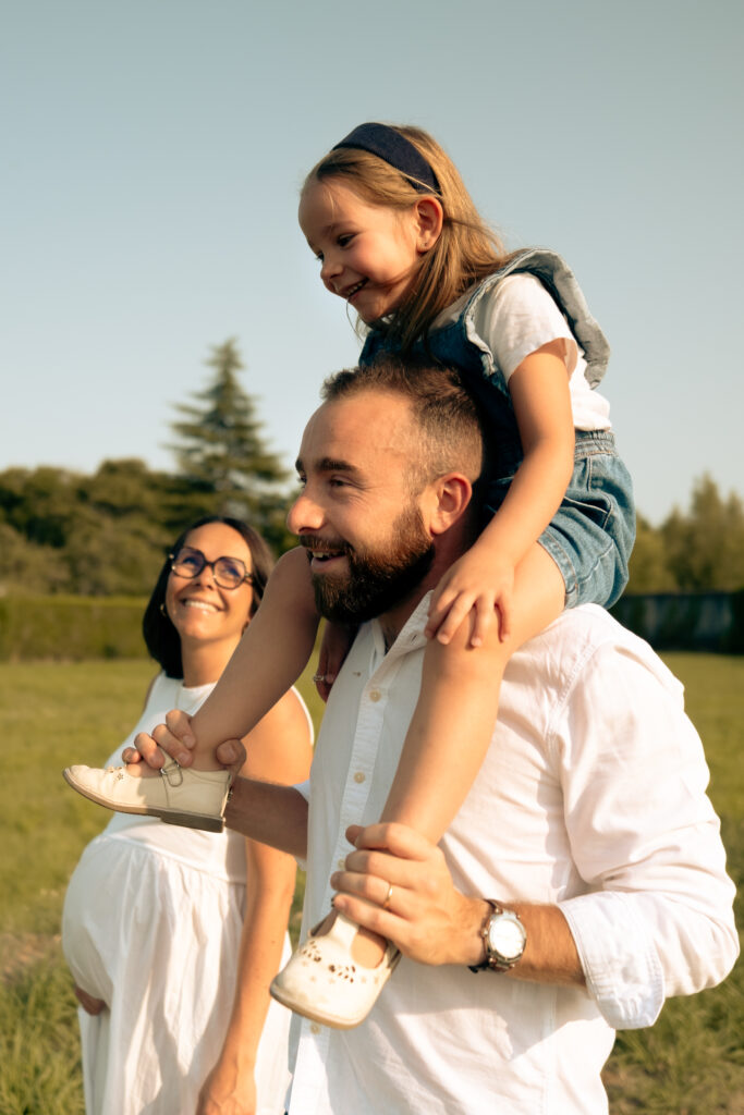 Séance photo famille en extérieur à Tours