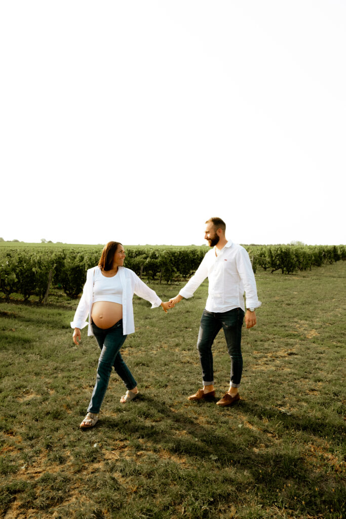 Photographe grossesse en extérieur à Tours