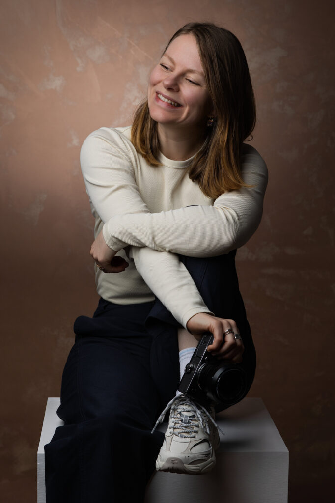 Portrait de la photographe Cindy Confettis par Camille Dubois