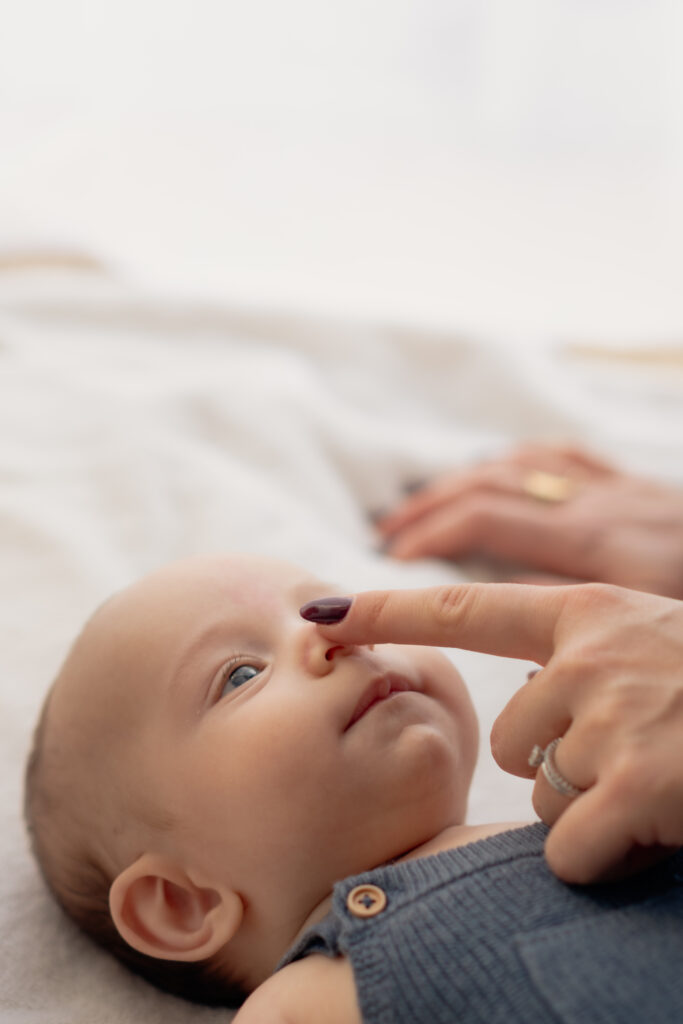 Séance photo bébé à la maison à Blois
